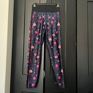 High rise ultracor leggings size L